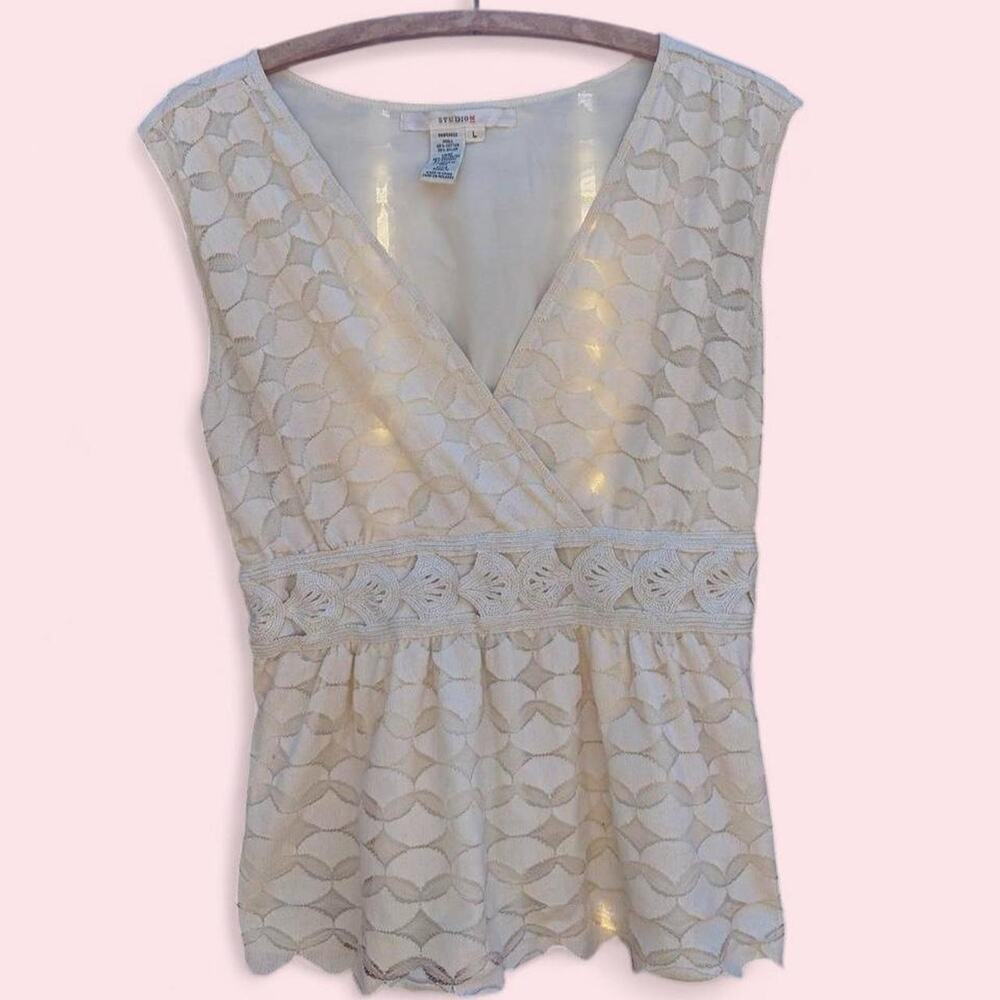 Studio m cream lace v neck